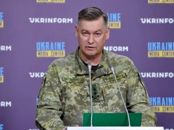 Не лише з артилерії, а й з авіації: зростає кількість обстрілів України та місць несення служби прикордонників