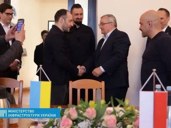 Украина и Польша создали совместное предприятие для активизации железнодорожных перевозок