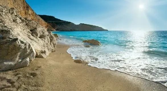 Одесситов призывают не бродить по пляжам из-за минной угрозы: враг все еще мечтает высадить десант