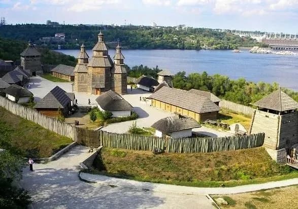 Ракетний удар по Хортиці: розпочато провадження