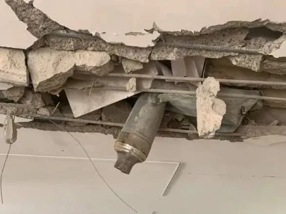 У Харківській області рашисти обстріляли ангар, є загиблі та поранені