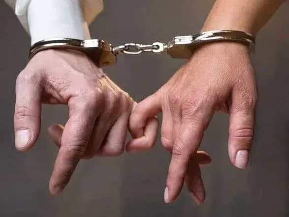 Держаться за руки нельзя: в Туркменистане задерживают за публичную демонстрацию чувств