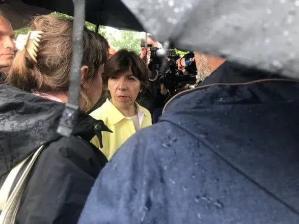 Глава МЗС Франції відвідала Бучу
