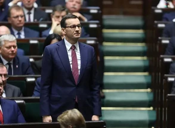 Прем'єр Польщі: "путіна потрібно цілком відсторонити від влади"