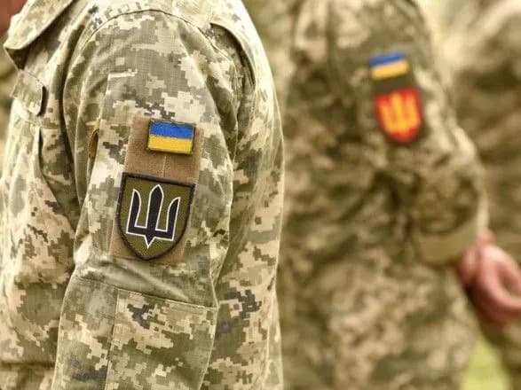 Окупанти за підтримки вертольотів наступають у напрямку Лиман – Старий Караван, ЗСУ відбивають атаки
