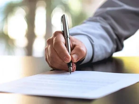 “Meest Group”, “Нова Пошта”, “Mozgi Group” та інші відомі компанії підписались під відкритим листом Зеленському, в якому виявили “ботів”