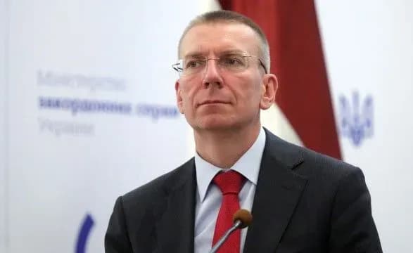 росію вітають зі "святом": голова МЗС Латвії побажав рф поразки у війні проти України