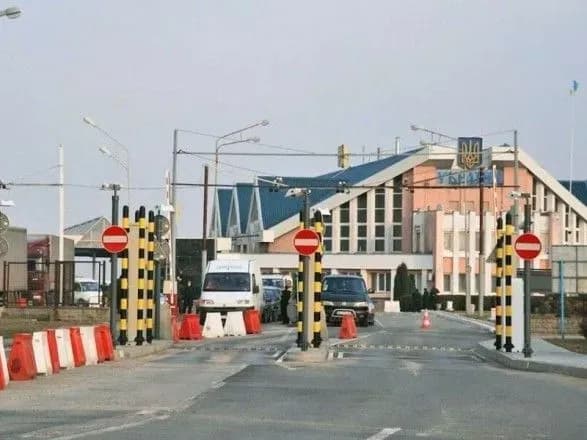 Пропускна спроможність зросте на 50%: на пункті пропуску "Краківець" уже цього тижня з'являться додаткові смуги