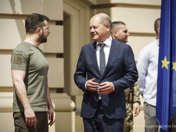 Зеленский принял приглашение на саммит G7 - Шольц