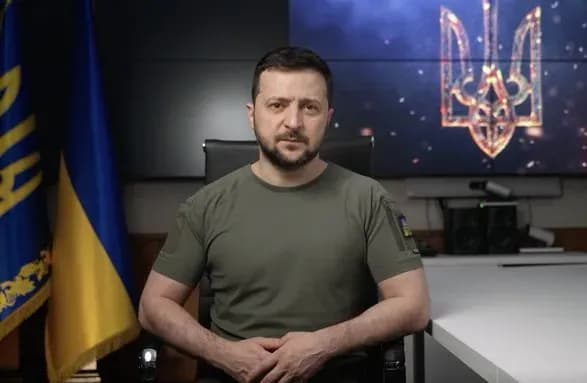 Вдалось звільнити з полону парамедика «Тайру», вона вже вдома — Зеленський