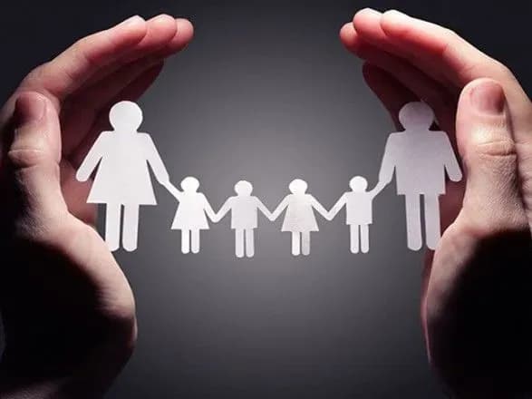 Верещук пропонує спростити для українців процедури усиновлення дітей, які осиротіли через війну