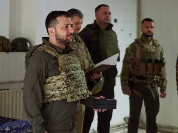 Президент відзначив ще 220 віськовослужбовця державними нагородами