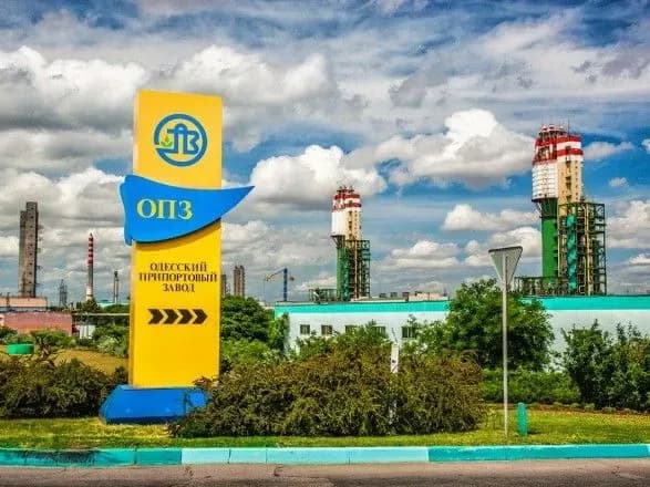 “Епопея в стилі мильної опери або багатосерійне детективне розслідування”: політолог розповів, чому ОПЗ досі не приватизований