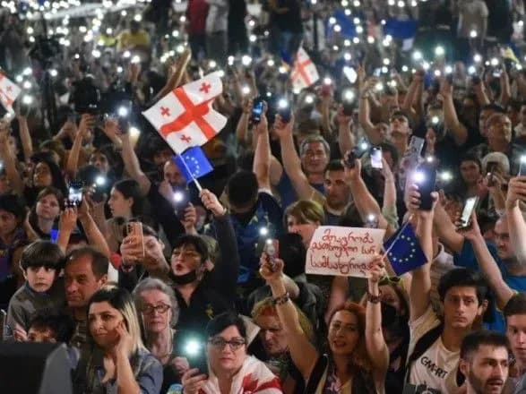 У Грузії опозиція вимагає від уряду піти у відставку