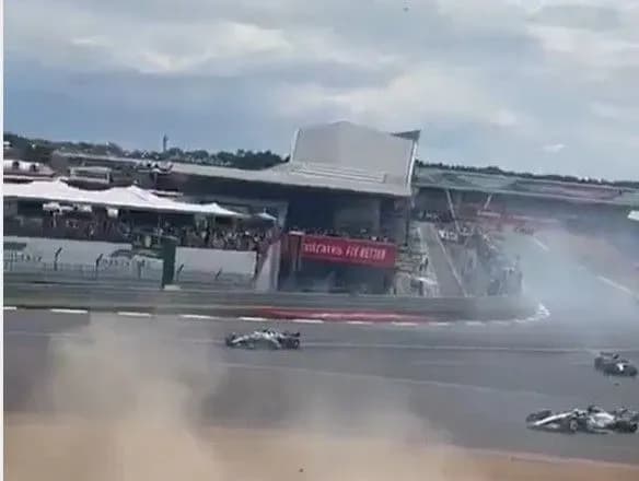 На автоперегонах "Формула-1" сталася найбільша аварія в історії