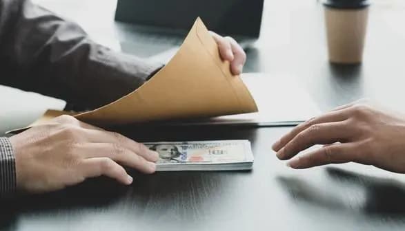 Двом експосадовцям "Центренерго" повідомили про підозру у заволодінні понад 5,31 млн грн