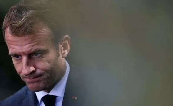 Макрон заявив, що війна в Україні продовжиться: літо та осінь будуть "дуже важкими"