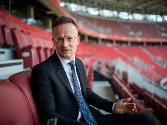 Сійярто: Угорщина не втручатиметься у війну, але має сценарії на випадок НП