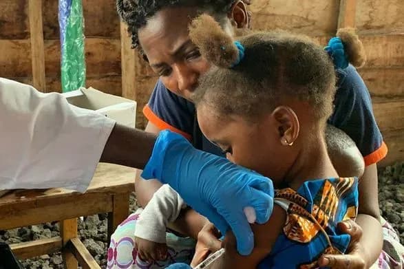 ООН: 25 млн детей пропустили плановые прививки из-за пандемии