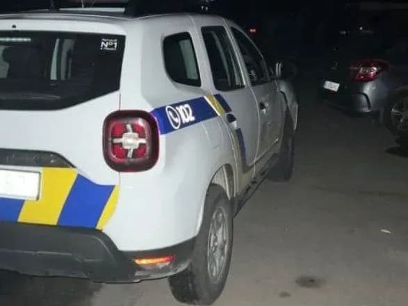 В Ирпене двое пьяных мужчин устроили бойню на улице: раздались выстрелы