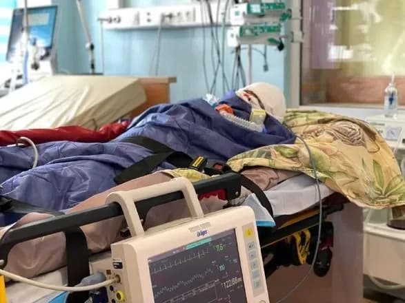 Ракетный удар по Виннице: 7-летнего мальчика, получившего многочисленные ожоги, отправили на лечение в Германию