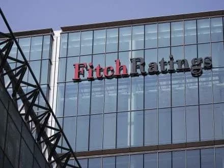 Fitch знизило рейтинг України до переддефолтного