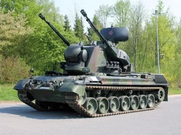 Україна отримала від Німеччини перші три артустановки Gepard – Резніков