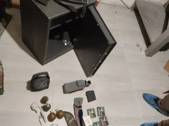 Підозрюють у незаконному зберіганні боєприпасів: затримано охоронця нардепа Деркача