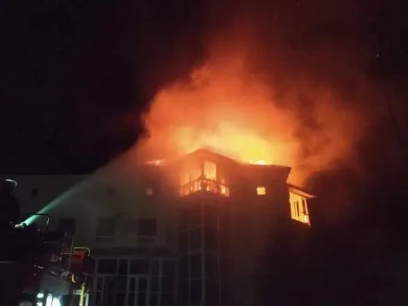 Окупанти "градами" обстріляли Нікополь та Червоногригорівську громаду 80 разів: близько 1 000 людей без світла