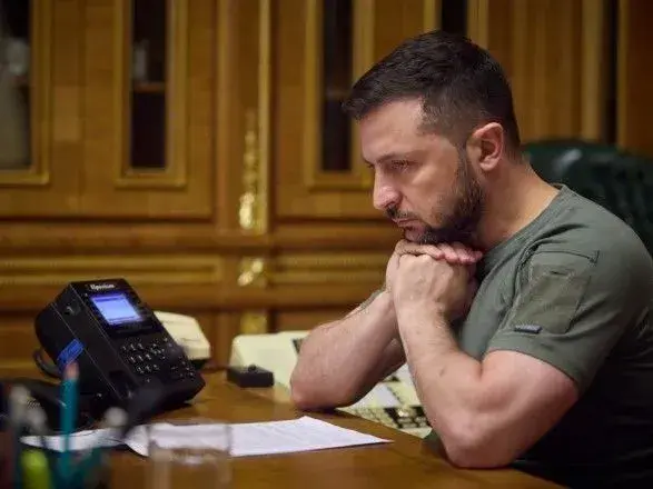 Зеленський зідзвонився з Макроном: про що говорили півтори години