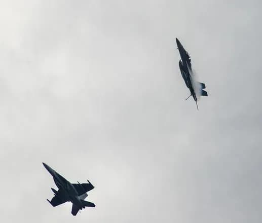 Авіаносець США Ronald Reagan провів планові операції у Філіппінському морі неподалік від Тайваню