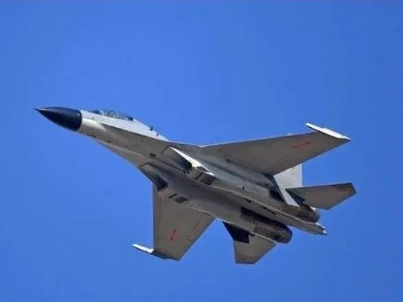 Тайвань підняв у повітря авіацію у відповідь на польоти 20 китайських літаків
