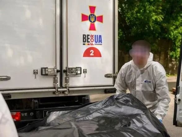 До Києва прибули ще 16 тіл полеглих захисників Маріуполя