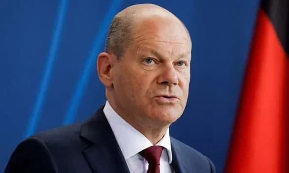 "Це війна путіна": Шольц проти заборони в'їзду громадян росії до Євросоюзу