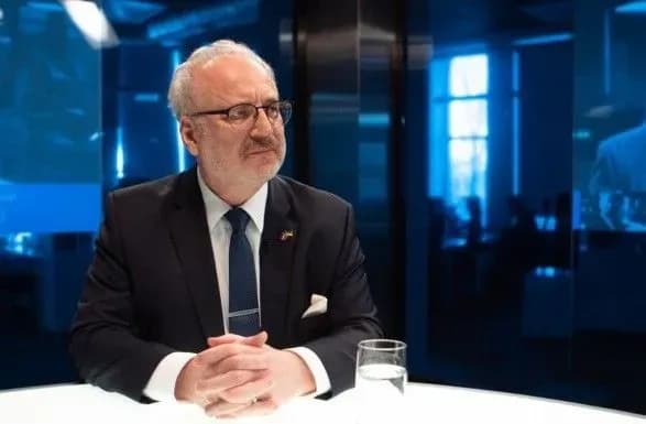 Латвія пропонує анулювати вже видані росіянам візи та посвідки на проживання