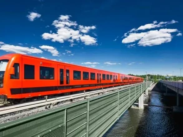Українцям до кінця жовтня дозволили безплатно їздити у столичному регіоні Фінляндії