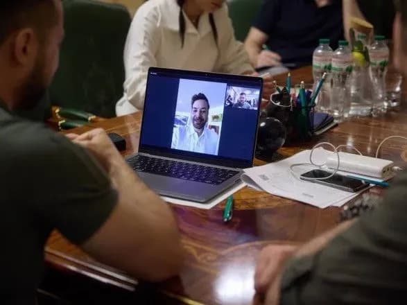 Президент запросив до України відомого коміка Джиммі Феллона