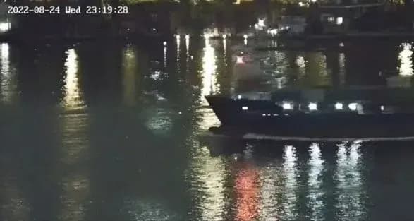 росія ввезла через Босфор до Чорного моря зенітно-ракетний комплекс С-300 - ЗМІ