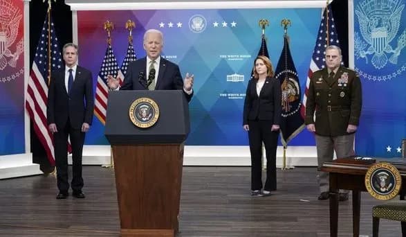 Білий дім запросить у Конгресу 11,7 млрд дол на летальну зброю та фінансову допомогу Україні – Reuters