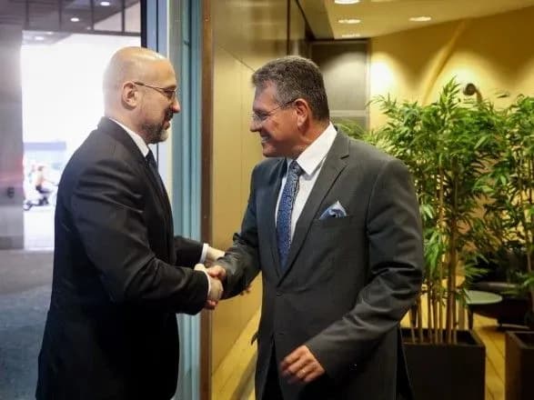 Шмигаль зустрівся з віцепрезидентом Єврокомісії: обговорили повне енергетичне ембарго проти рф