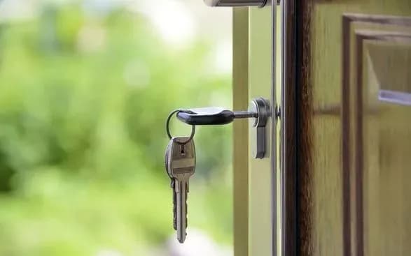 Кабмин утвердил процедуру предоставления временного жилья для ВПЛ