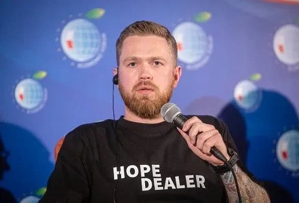 Популізм - це пухлина демократії, яка досі процвітає та повертає суспільство в камʼяний вік - Віктор Березенко