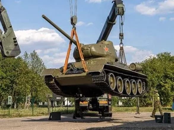 В рф будуть відновлювати демонтовані в інших країнах радянські військові пам'ятники