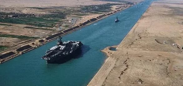 Єгипет підвищить плату за транзит суден через Суецький канал у 2023 році