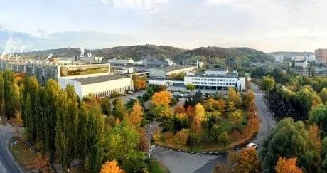 “Обухів-65” більше не буде? Як працює один з найбільших паперових комбінатів в умовах постійного тиску