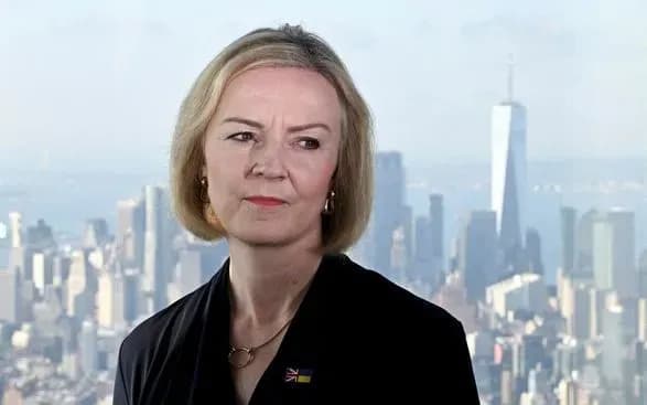 Прем'єр Британії Трасс: взятих у полон на сході України британців звільнено