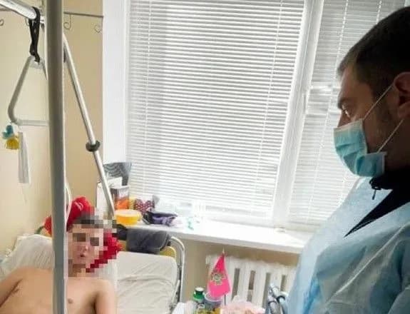 Катували, здійснювали психологічний тиск та карали голодом: омбудсмен про умови утримання окупантами укранських полонених