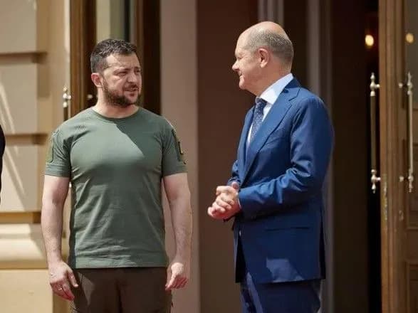 Шольц заявив про подальшу підтримку України