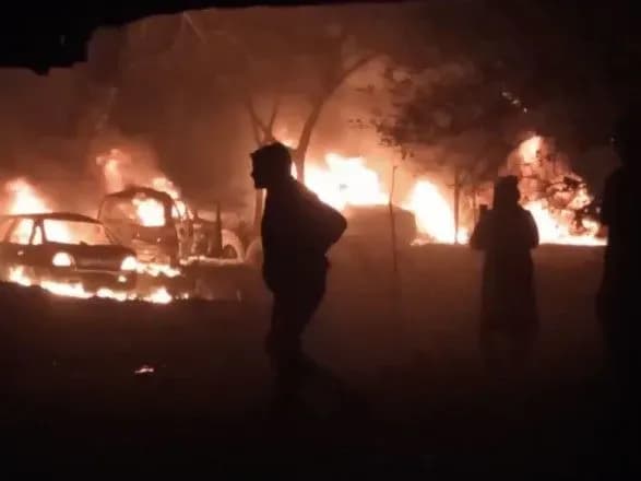 У Миколаївській області прогриміло 7 вибухів: окупанти поцілили у спальний район адмінцентру