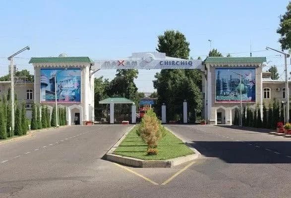 В Узбекистані на хімзаводі сталася пожежа, є постраждалі